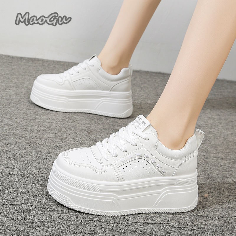 Sneakers Bianche con Plateau R - Guipure Lace Panel recensione e prezzo
